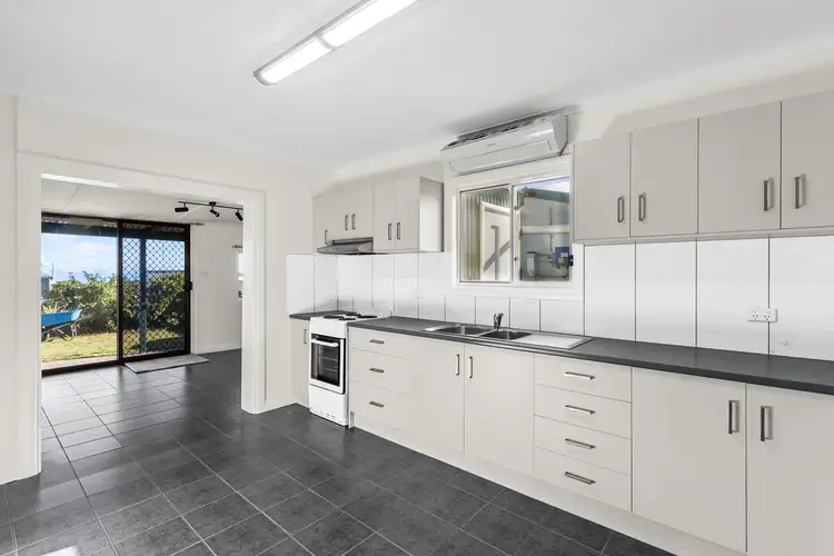 Sixth view of Homely house listing, 8 Foreshore Road, Hardwicke Bay SA 5575