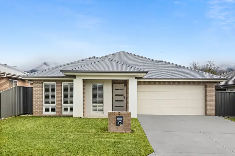 5 Cloverfield Place, Horsley NSW 2530