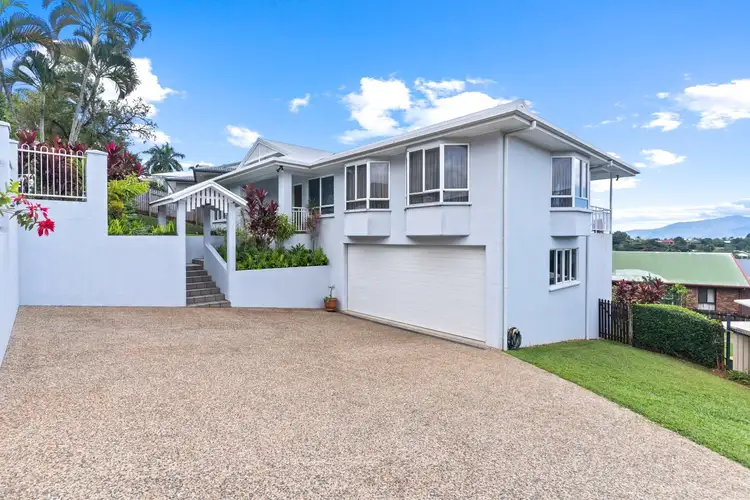 2 Leoni Close, Mooroobool QLD 4870