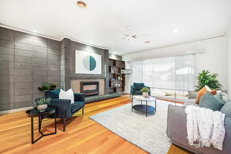 Second view of Homely house listing, 19 Queens Court, Werribee VIC 3030