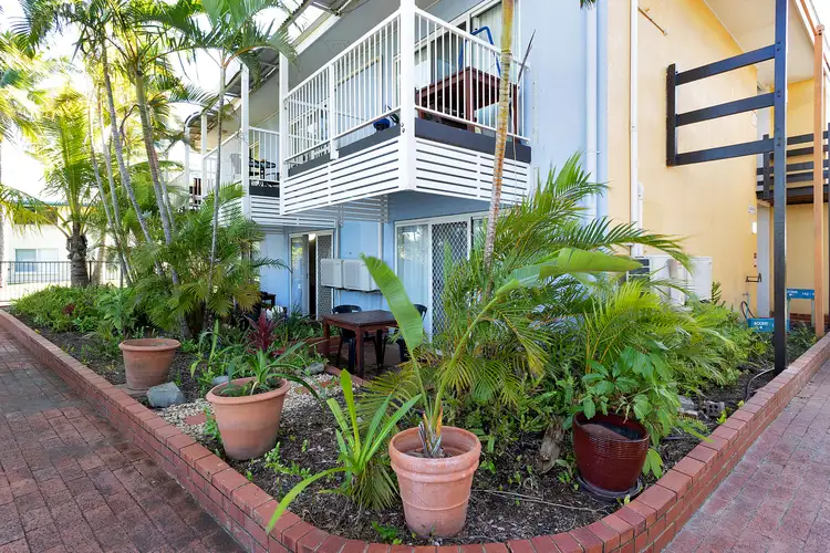 6/6 Beach Road, Dolphin Heads QLD 4740