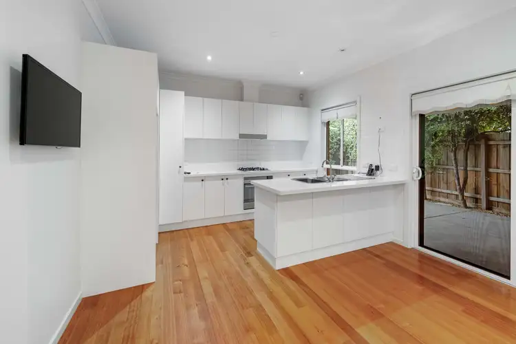 Fourth view of Homely house listing, 2/21 Oberon Avenue, St Albans VIC 3021