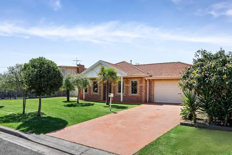 35 Hamilton Street, Safety Beach VIC 3936