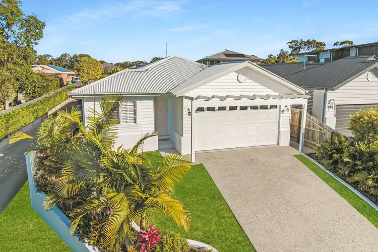 12 Riseborough Terrace, Cleveland QLD 4163