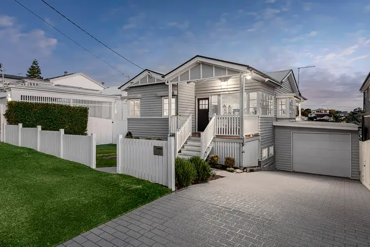 27 Henderson Street, Camp Hill QLD 4152