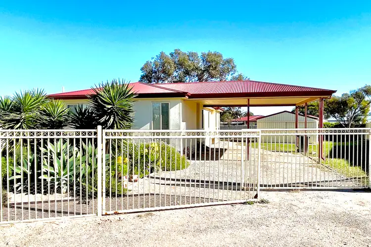 9 Chandler Crescent, Ceduna SA 5690