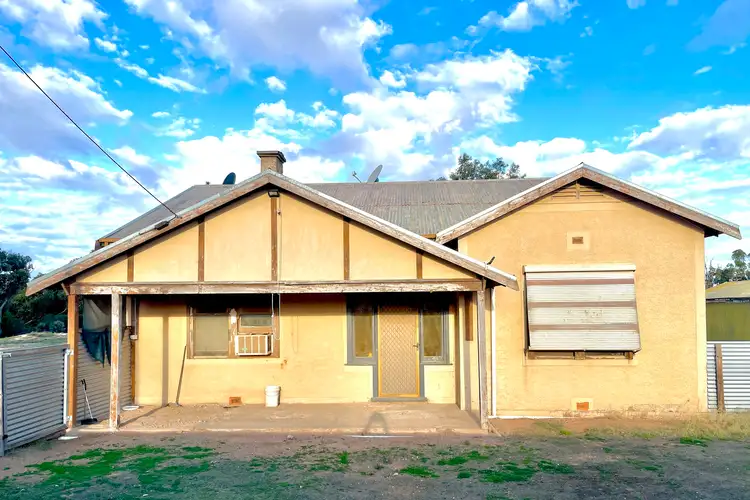 8-10 Hay Terrace & 2-4 Dickinson Street, Wirrulla SA 5661