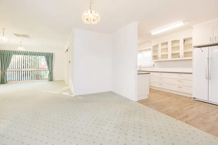 Fourth view of Homely house listing, 6 Ash Court, Red Cliffs VIC 3496