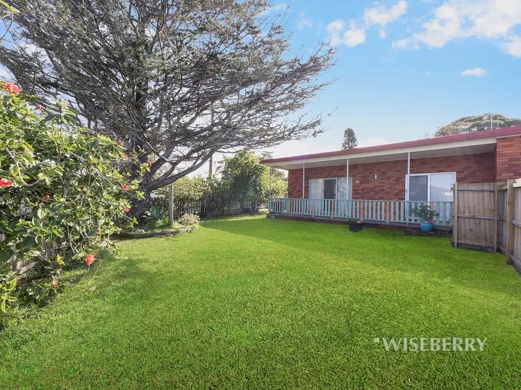 107 Natuna Avenue, Budgewoi NSW 2262
