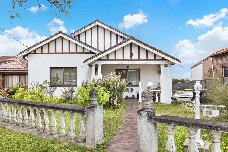 76 Minnamorra Road, Earlwood NSW 2206