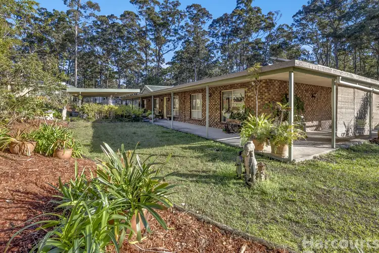 325 Crowther Drive, Kundabung NSW 2441