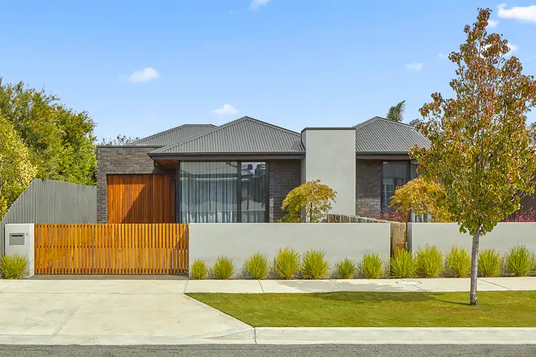 19 Cleghorn Avenue, Altona North VIC 3025