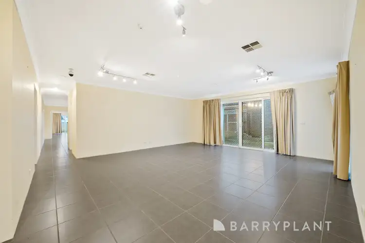 Fourth view of Homely house listing, 5 Melrome Court, Kurunjang VIC 3337