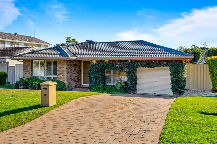 7 Silky Oak Close, Green Point NSW 2251