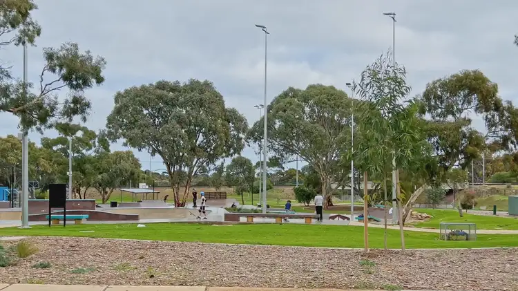 7 Helen Street, Christie Downs SA 5164