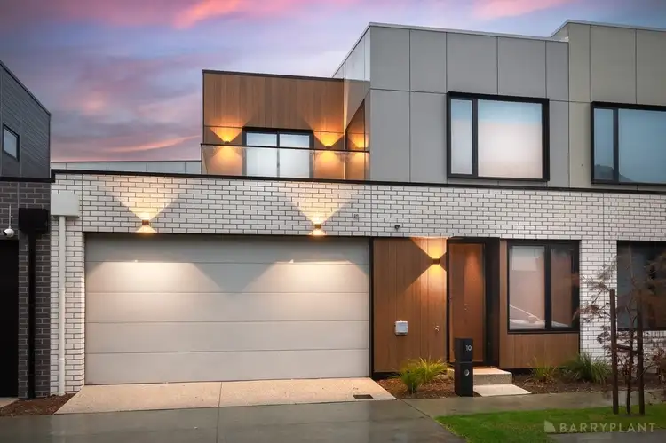 10 Grandia Crescent, Keysborough VIC 3173
