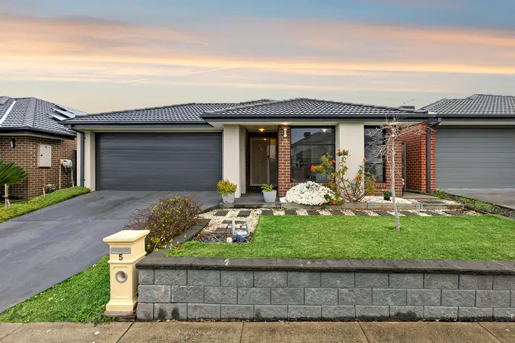 5 Caxton Close, Clyde VIC 3978