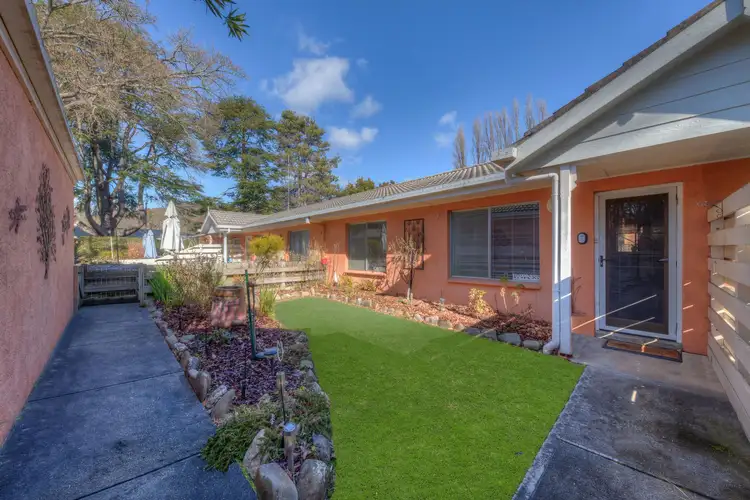 Main view of Homely unit listing, 2/70 Gavan Street, Bright VIC 3741