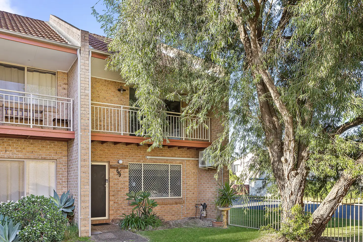 Main view of Homely townhouse listing, 6/9 Grove Circuit, Lake Illawarra NSW 2528