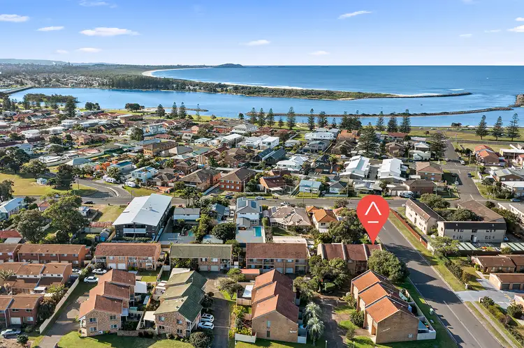 Sixth view of Homely townhouse listing, 6/9 Grove Circuit, Lake Illawarra NSW 2528
