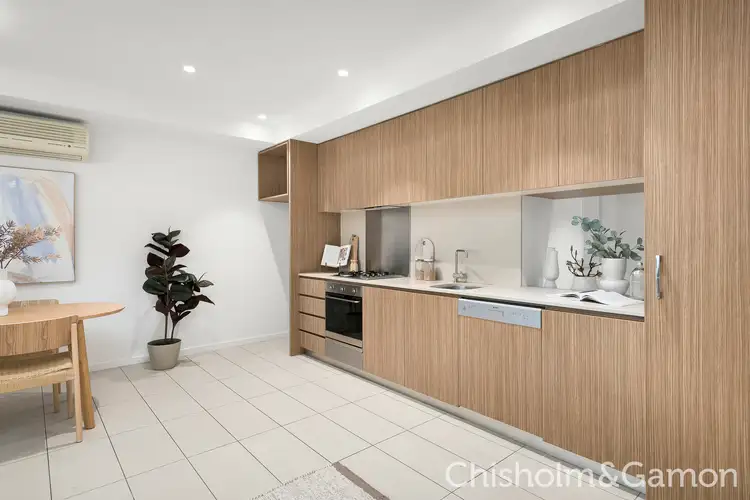 Fourth view of Homely apartment listing, 2/17 Pine Avenue, Elwood VIC 3184