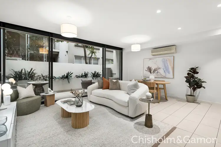 Fifth view of Homely apartment listing, 2/17 Pine Avenue, Elwood VIC 3184
