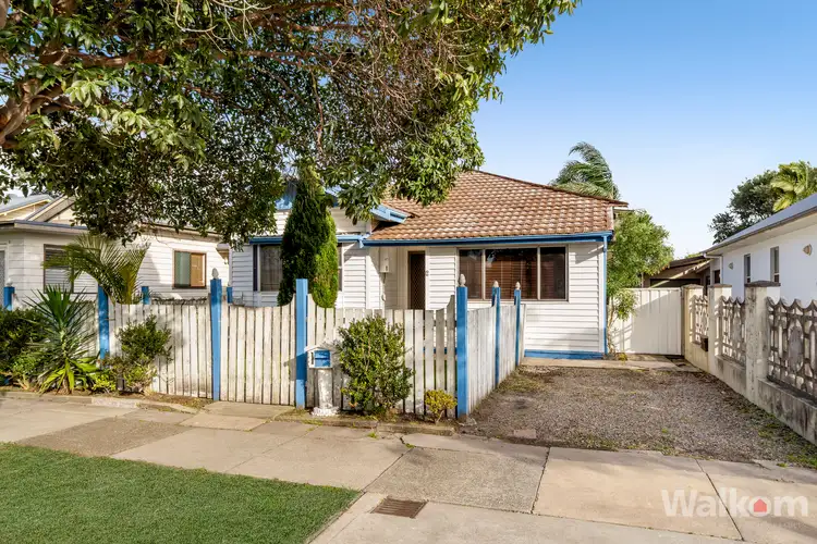 7 Nevill Street, Mayfield NSW 2304