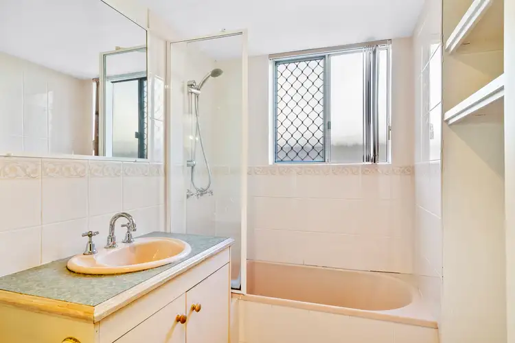 Fourth view of Homely unit listing, 2/5-7 Tweed Street, Coolangatta QLD 4225