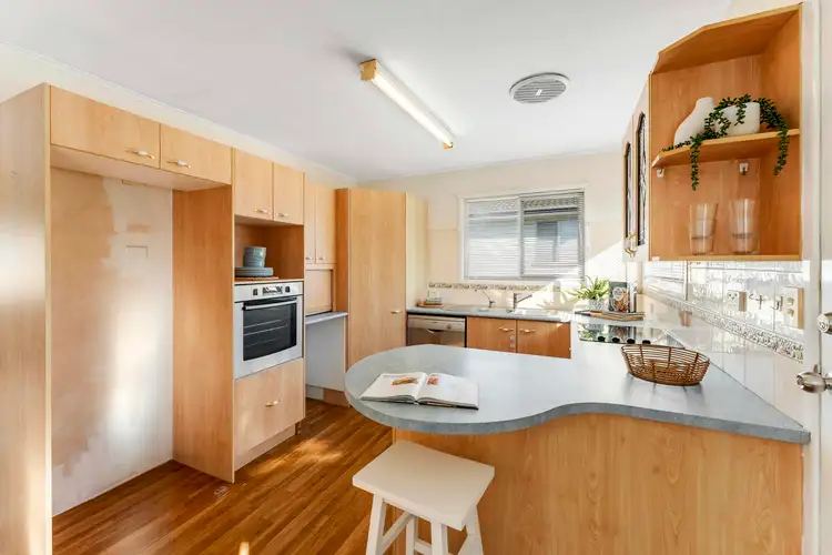 Sixth view of Homely house listing, 72 Valentia Street, Mansfield QLD 4122