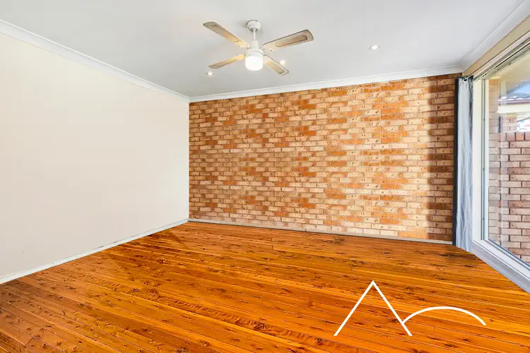 Second view of Homely house listing, 6 Loire Place, Kearns NSW 2558