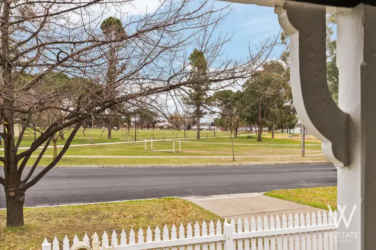 186 Seymour Street, Bathurst NSW 2795