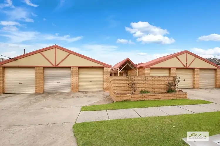 4/431 Douglas Road