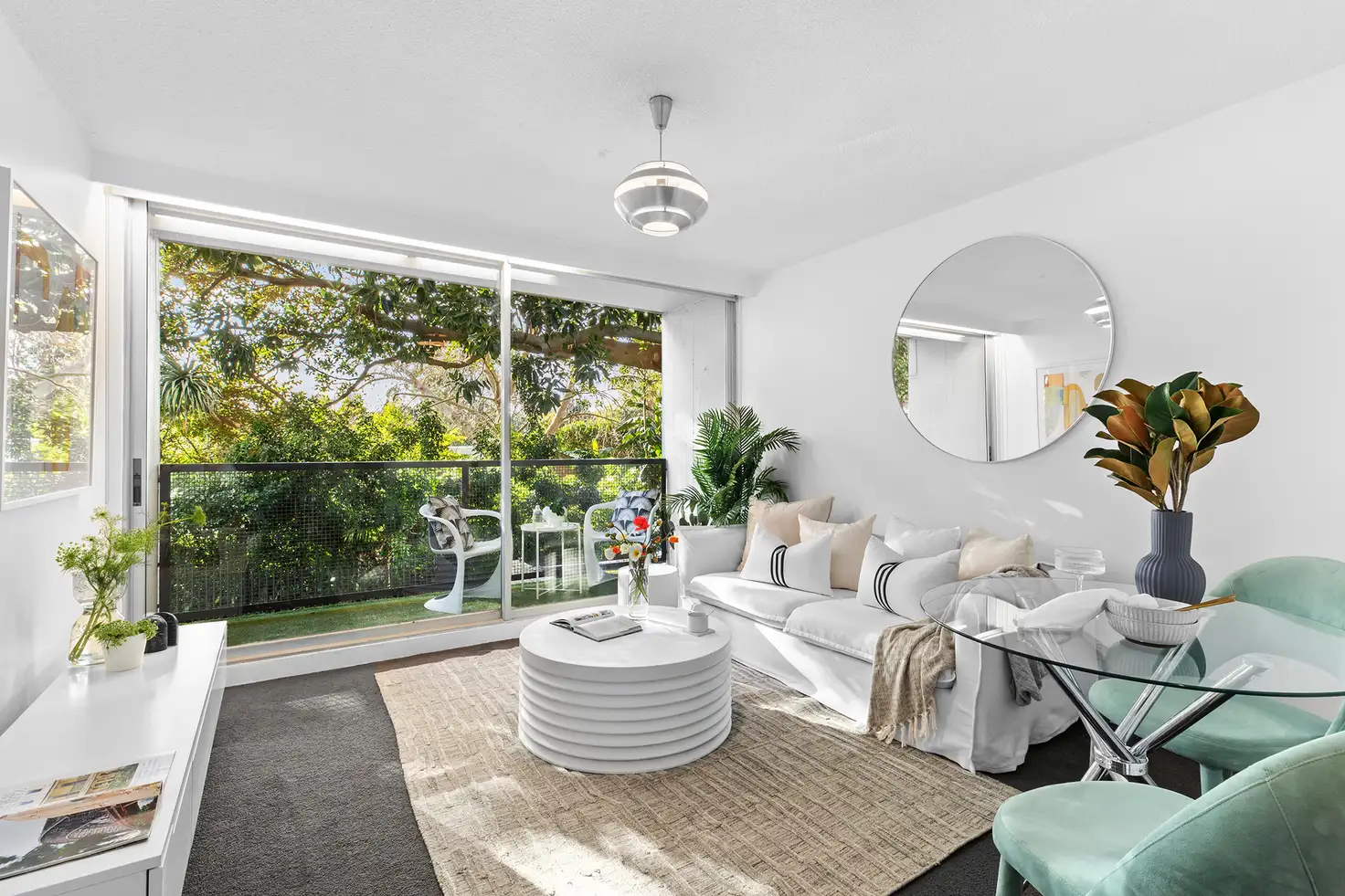 Main view of Homely apartment listing, 16/50-58 Roslyn Gardens, Elizabeth Bay NSW 2011