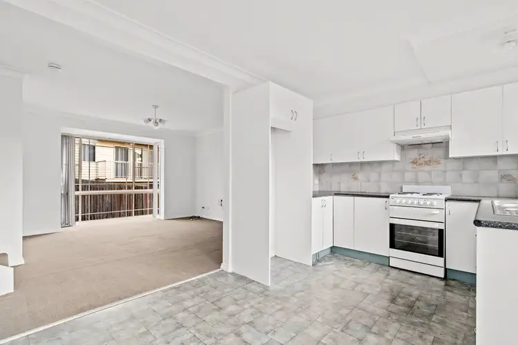 Main view of Homely unit listing, 2/165 Gertrude Street, Gosford NSW 2250