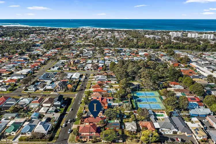 Second view of Homely villa listing, 1/468 Princes Highway, Towradgi NSW 2518