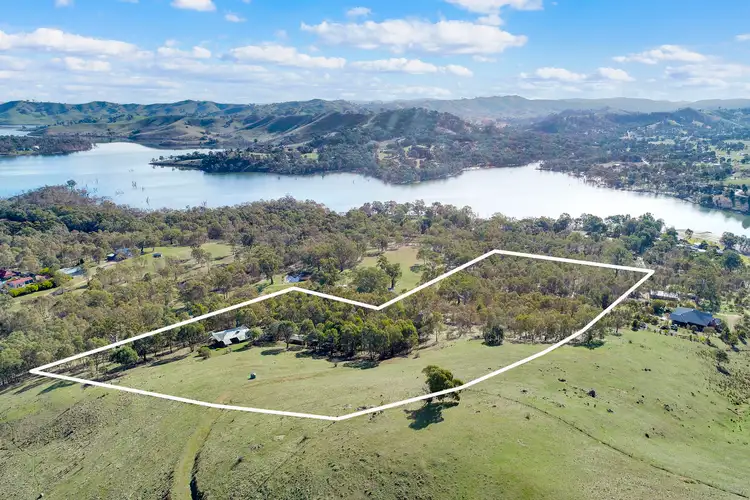 19 Hutchinsons Road, Bonnie Doon VIC 3720