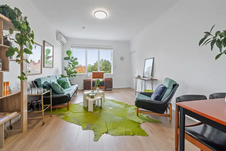 8/10 Normanby Avenue, Thornbury VIC 3071