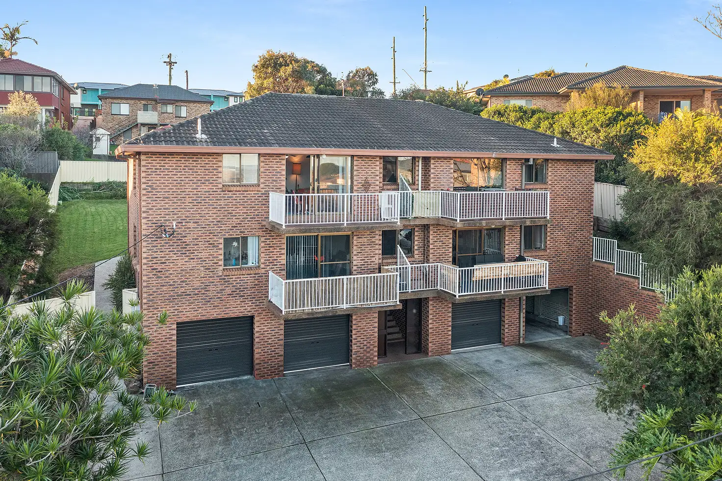 Main view of Homely unit listing, 1/15 Melinda Grove, Lake Heights NSW 2502