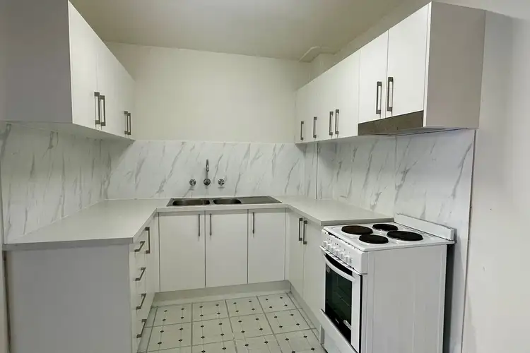 Second view of Homely unit listing, 2/9 Park Road, Corrimal NSW 2518