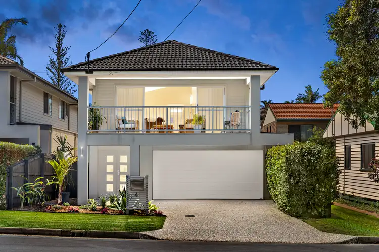 4 Herbert Street, Scarborough QLD 4020