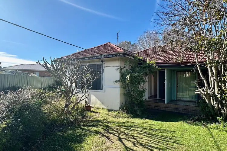 Main view of Homely unit listing, 1/31 Daisy Street, Fairy Meadow NSW 2519