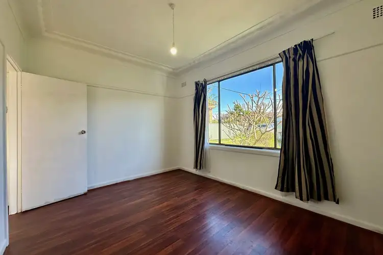 Fourth view of Homely unit listing, 1/31 Daisy Street, Fairy Meadow NSW 2519