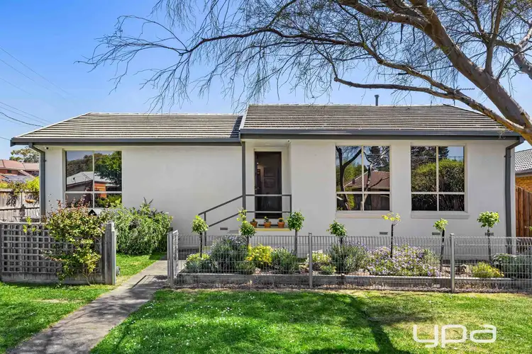 1/24 Bradby Avenue, Mount Clear VIC 3350
