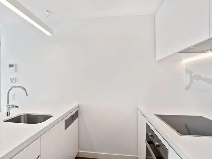 Fifth view of Homely apartment listing, 704/555 St Kilda Road, Melbourne VIC 3004
