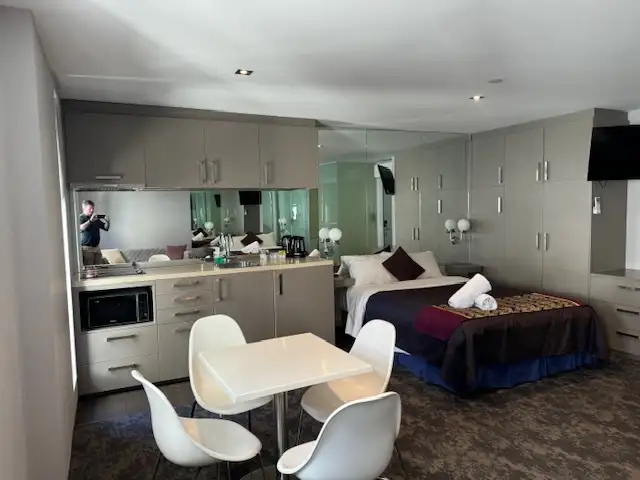 Third view of Homely apartment listing, 27/3 Studley Park Road, Kew VIC 3101