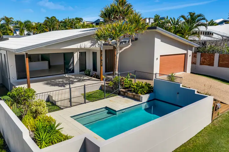 67 The Oaks Road, Tannum Sands QLD 4680