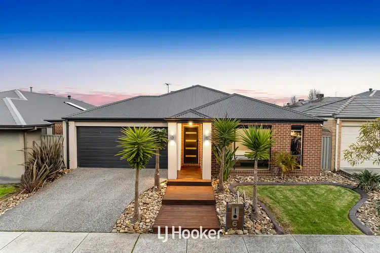 6 Heales Road, Cranbourne East VIC 3977