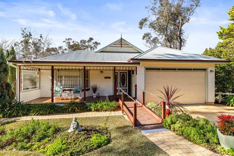 8 St Georges Road, Leura NSW 2780