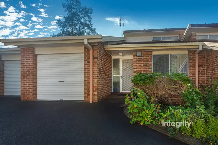 2/24 Bowada Street, Bomaderry NSW 2541
