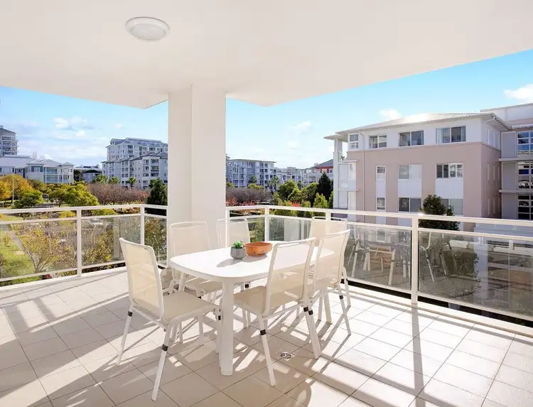 408/2 Rosewater Circuit, Breakfast Point NSW 2137